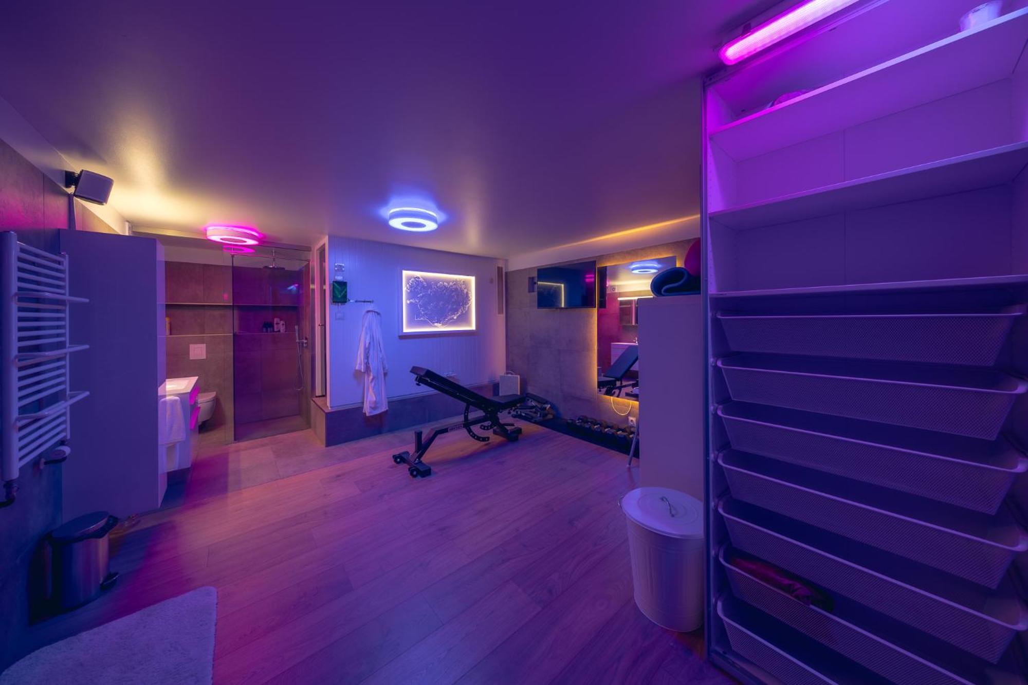 Smart Luxury - Private Gym, Hot Tub & Sauna Keflavík Exterior foto
